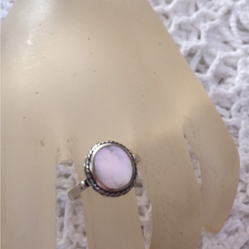 Sterling Silver Ring Size 6 Mother of Pearl Fashion Jewelry